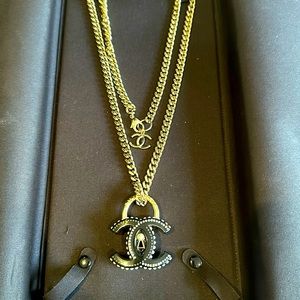 STUNNING rare Chanel statement resin CC logo lock long necklace!